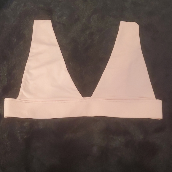 Chic Light Pink Triangle Bralette - Picture 3 of 7